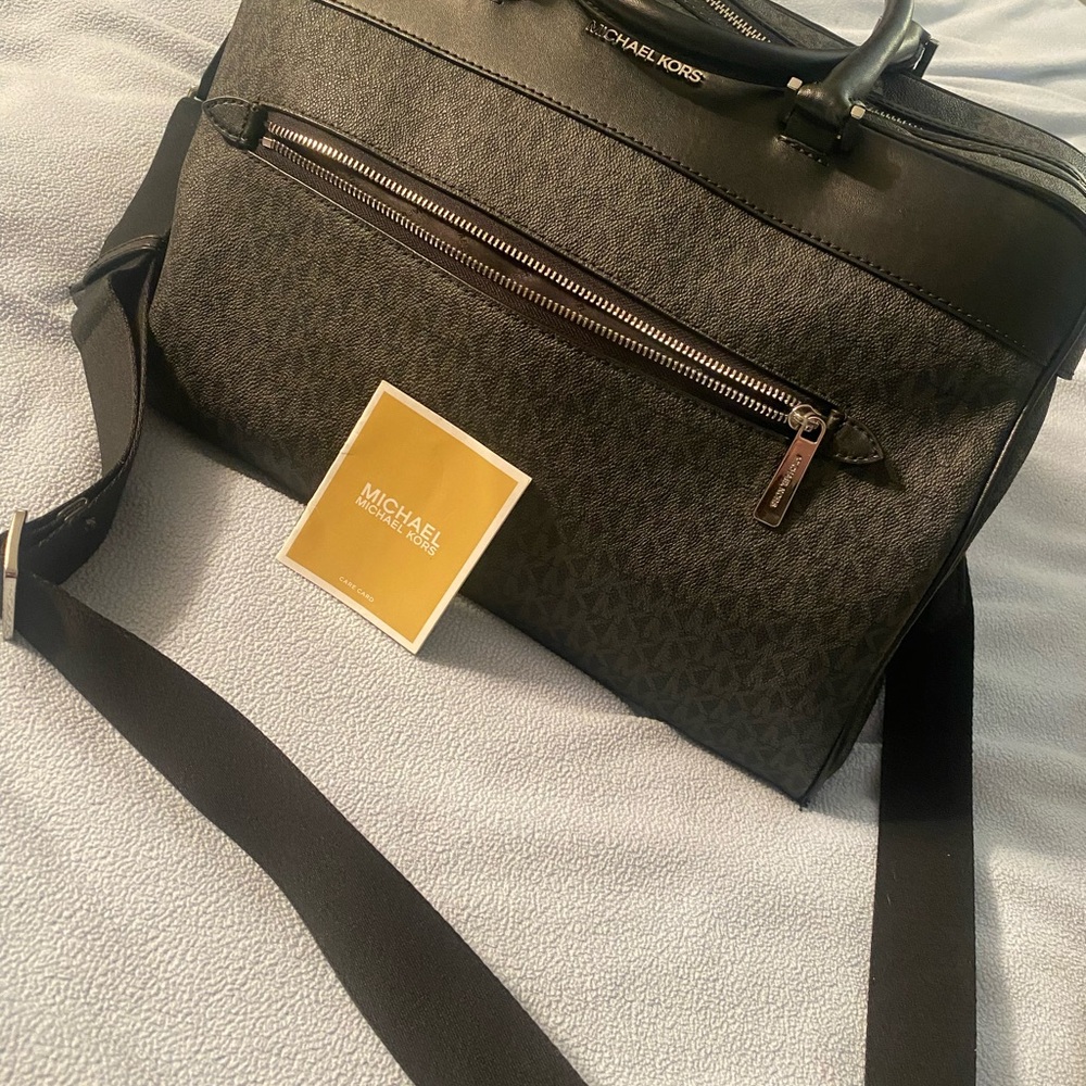 Michael Kors Black and Gray Large Logo Weekender Bag - Picture 1 of 3